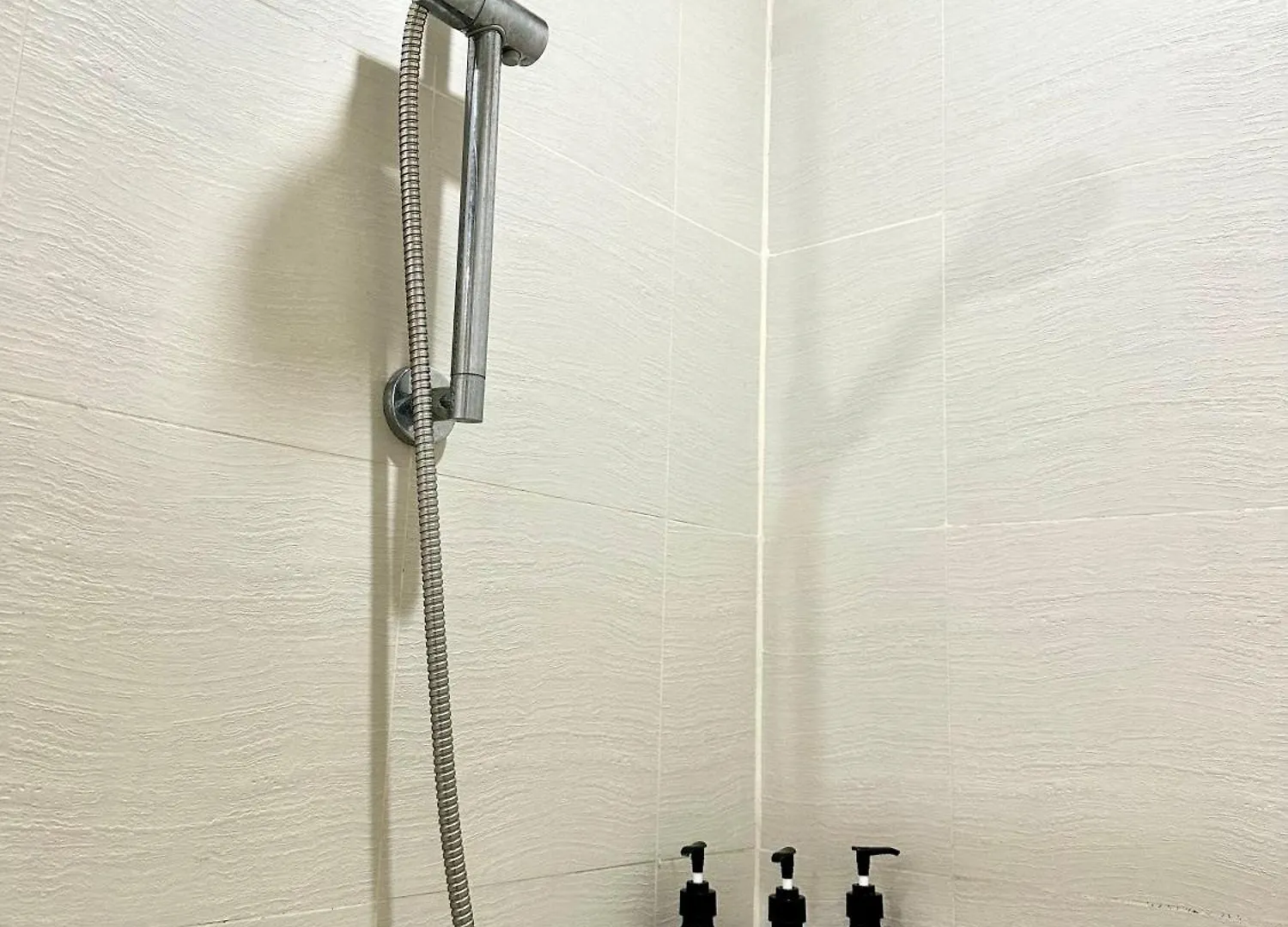 Resort Sparkle Luxury Suites Taguig Philippines